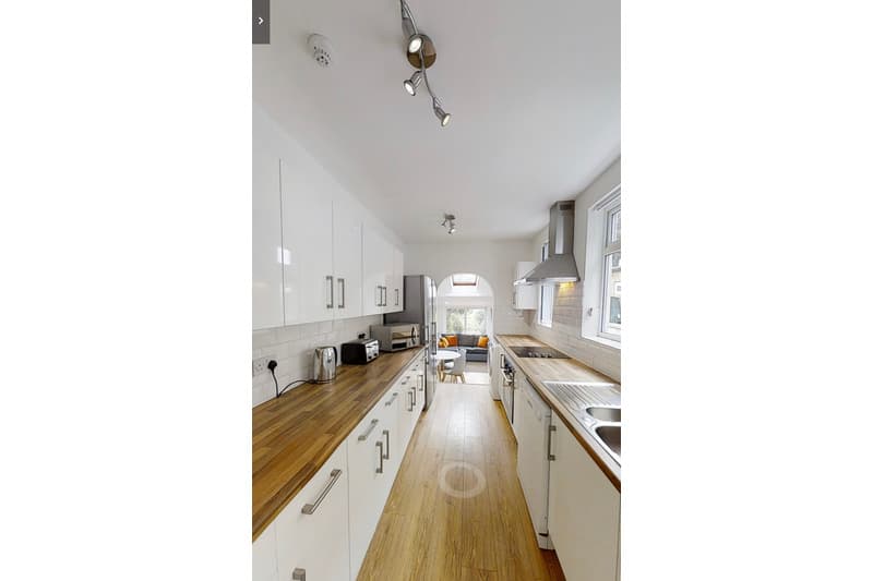 Albert Crescent (B)** ROOM AVAILABLE **, Lincoln, LN1 - 1