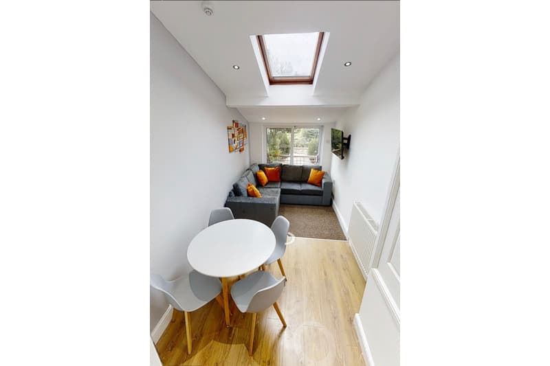 Albert Crescent (B)** ROOM AVAILABLE **, Lincoln, LN1 - 2