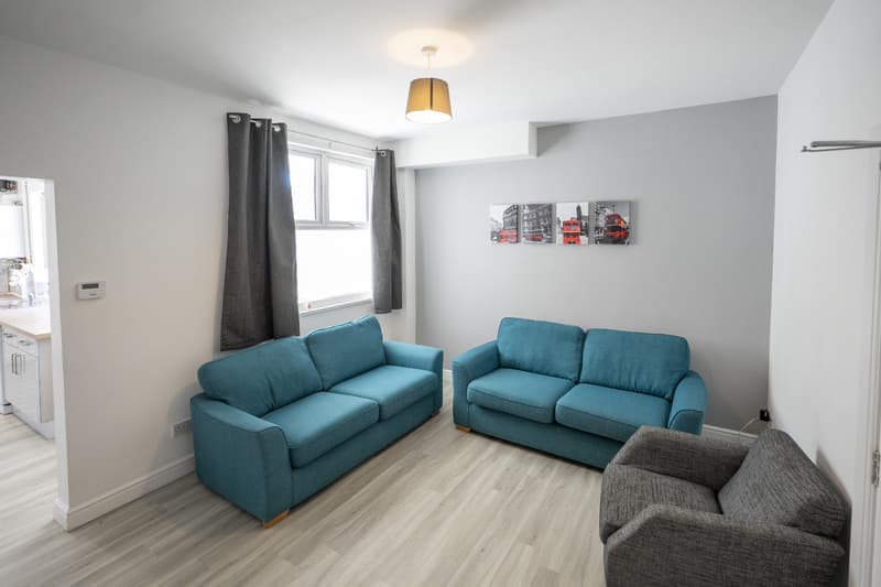 Ashlin Grove** En-suite Room **, Lincoln, LN1 - 1