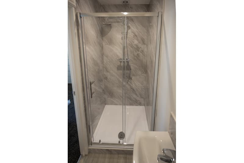 Ashlin Grove** En-suite Room **, Lincoln, LN1 - 4