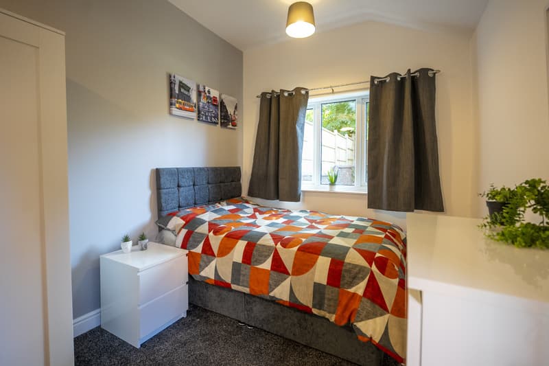 Ashlin Grove** En-suite Room **, Lincoln, LN1 - 5